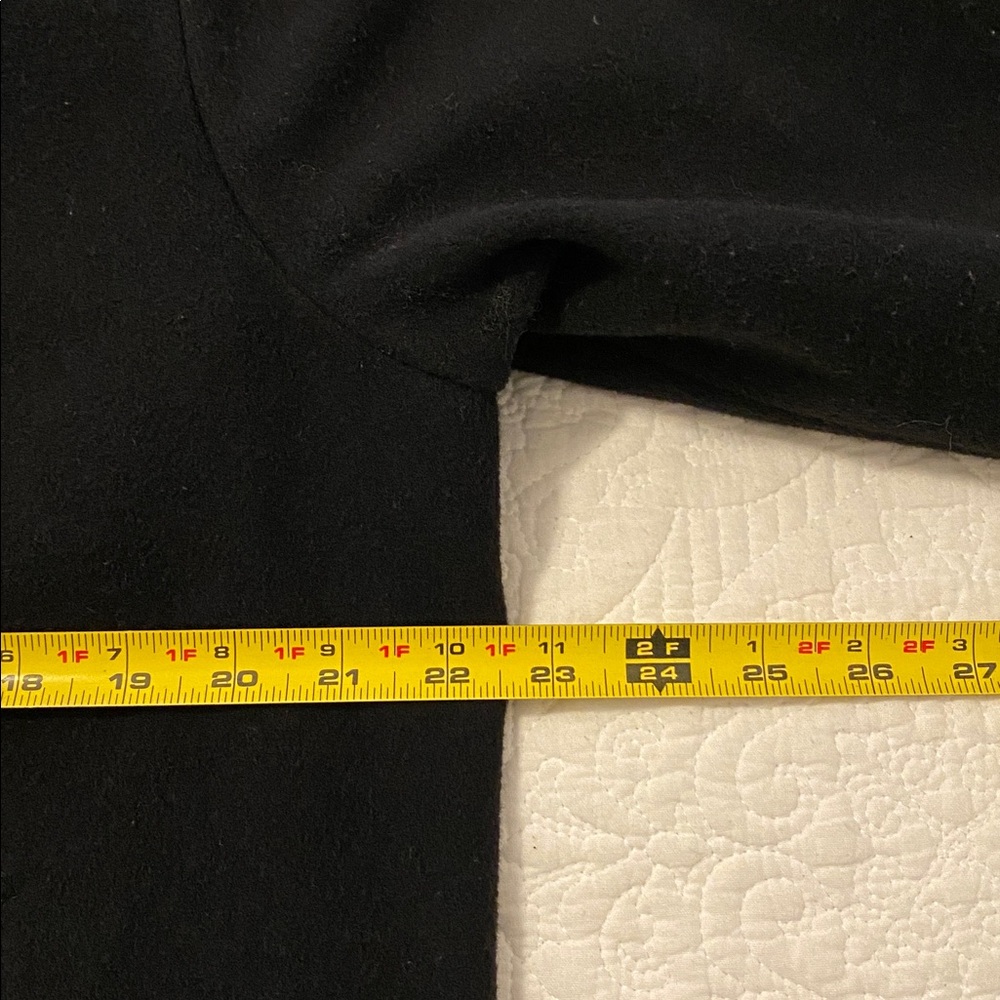 Vintage women’s black wool pea coat by J. Percy - Picture 6 of 9